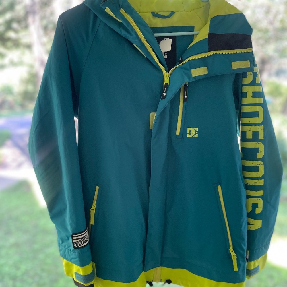 DC winter jacket kids size 12